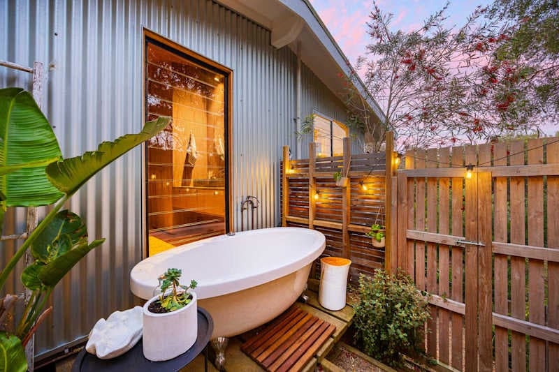 The Wanderer | Couples Retreat with Outdoor Bath in Rye, Victoria - Holiday rental photo 1