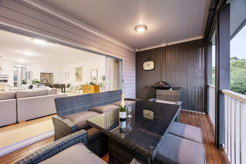 Rosey's Cottage - 600m to Beach & Mountain Views in Rosebud, Victoria - Holiday rental photo 1