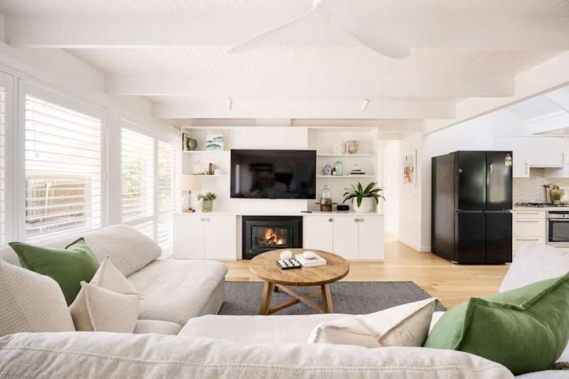 Azure Allure | 10 Min Walk to Balnarring Village in Balnarring, Victoria - Holiday rental photo 1