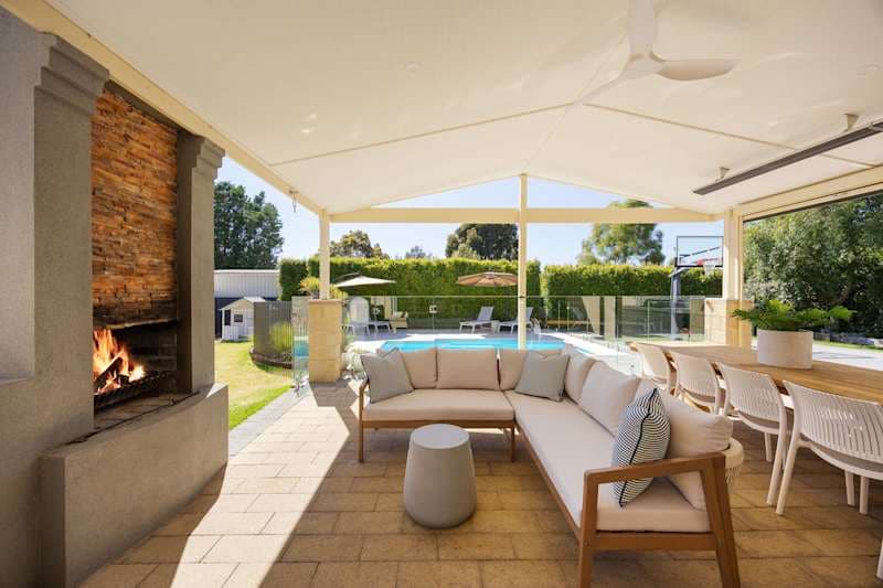 Play on Balcombe | Swim. Steam. Shoot. Stay Peachy in Mount Martha, Victoria - Holiday rental photo 1