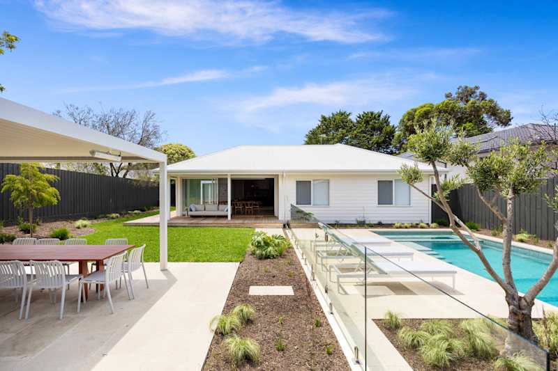 Wagstaff Sands | Pool, Spa + Alfresco Dining in Rye, Victoria - Holiday rental photo 1