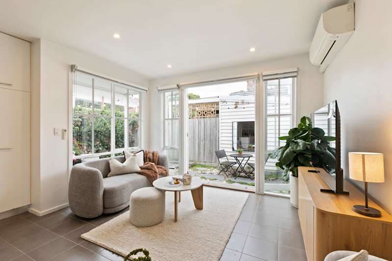 Galatea Residence | Two Minutes to Beach and Town in Williamstown, Victoria - Holiday rental photo 1