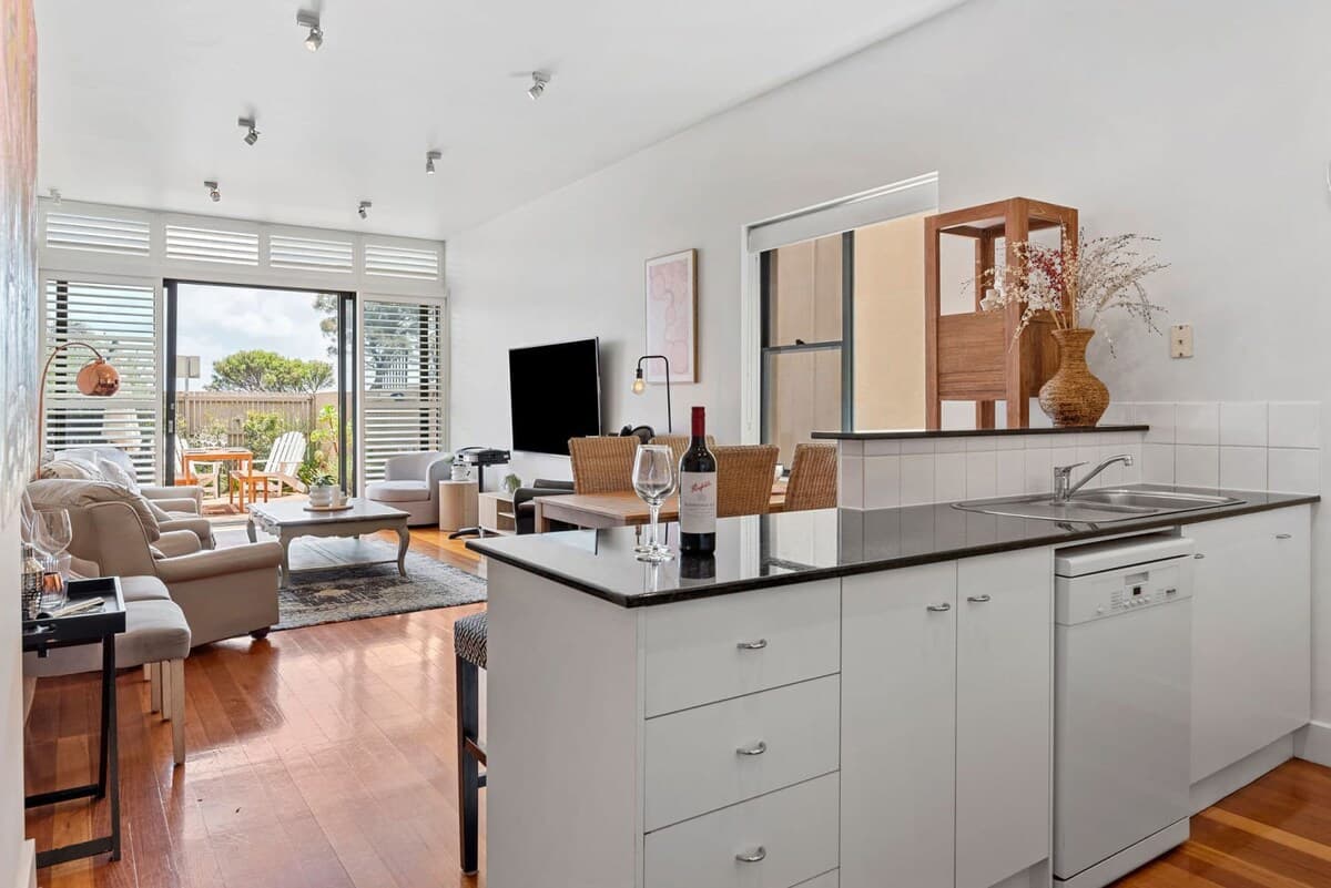 Beachfront Getaway - In the Heart of St Kilda in St Kilda, Victoria - Holiday rental photo 1