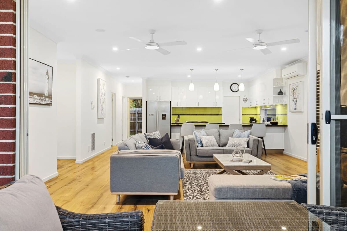 The Dromana Beach House - Stunning Views in Dromana, Victoria - Holiday rental photo 1